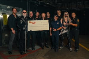 JUDAS PRIEST podpořili hasičský sbor v Los Angeles