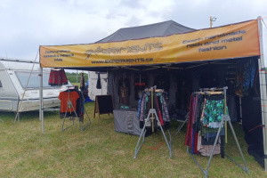 Česká rocková a metalová móda EXPERIMENTS za vámi jezdí po festivalech