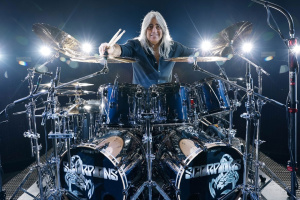 „Lemmy byl pravděpodobně ten nejinteligentnější chlap, jakého jsem kdy poznal,“ říká Mikkey Dee (SCORPIONS, MOTÖRHEAD)