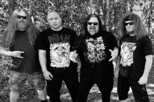 Death metalová smečka MASSACRE nabízí své nejnovější album „Necrolution“ k poslechu