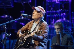 „The Sound of Silence“ zazní už brzy rovnou třikrát v Praze. Přijede Paul Simon!