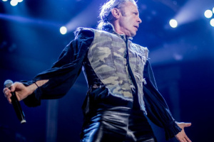 Nová upoutávka k dokumentu o IRON MAIDEN odhaluje proces psaní písní