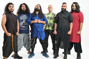 Květnový Spark uvádí BLOODYWOOD: „Chceme, aby naše songy fungovaly na koncertech.“