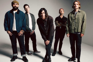 SLEEPING WITH SIRENS pokračují na osmém albu v dobrém i ve zlém