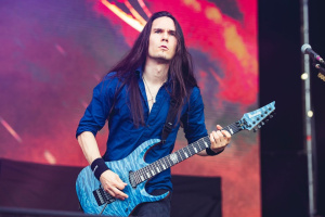 Kytarista MEGADETH Teemu Mäntysaari neskrývá nadšení, jaký prostor na novém albu dostal