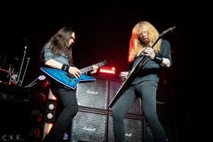 Euforie po koncertě MEGADETH v Praze? Nahlédněte do zákulisí kapely s Martym Friedmanem!