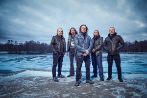 STRATOVARIUS se dělí o hrdinskou exkluzivitu