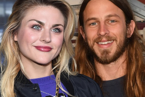  Vnuk dvou legend. Frances Bean Cobain a Riley Hawk přivítali na svět syna