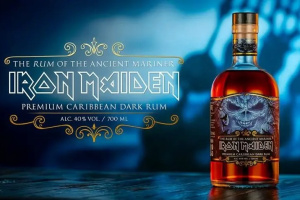 Rum starého námořníka - po pivu a vínu IRON MAIDEN představují vlastní destilát