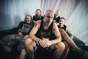 CLAWFINGER vrací úder s „Ball & Chain“.