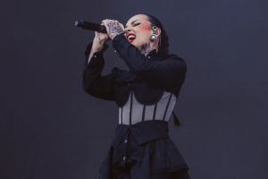 Tatiana z JINJER okouzlena Franzem Kafkou. Už za dva týdny přijede do Prahy, jeho rodného města!