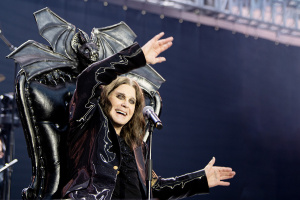 Poslední koncert Ozzyho a BLACK SABBATH zamíří do kin