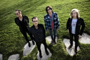 STONE TEMPLE PILOTS s Chesterem Benningtonem vydají EP