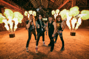 Natáčení nového klipu Francouzů BLACKRAIN „Crack the Sky“ hatil sníh. Výsledek je ale žhavý, a to doslova.