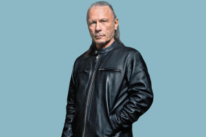 „Gods Of War“ hlásí návrat! Bruce Dickinson servíruje ochutnávku z chystané reedice