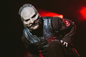 Corey Taylor opět poodhalil novou masku pro SLIPKNOT