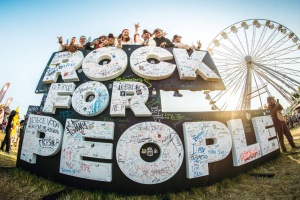 Rock for People přidal 30 zahraničních kapel. V prodeji jsou poslední edice vstupenek