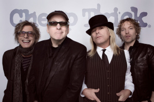 Poprvé za padesát let zastaví. CHEAP TRICK ruší koncerty a vysvětlují proč
