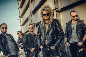 Němečtí KISSIN' DYNAMITE v novém klipu zachycují krásy Tokia