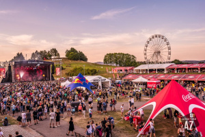 Festival Benátská! s Impulsem ohlašuje první interprety a spouští předprodej na rok 2026