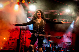 Legenda se vrací na místo činu: W.A.S.P. po 19 letech ovládnou Basinfirefest!