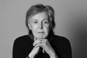 Paul McCartney se na novém albu vrací do dětství a časů „před BEATLES“