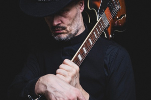 POLY NOIR & THE HOLY SPIRIT SMUGGLERS se vrací do Kabinetu múz